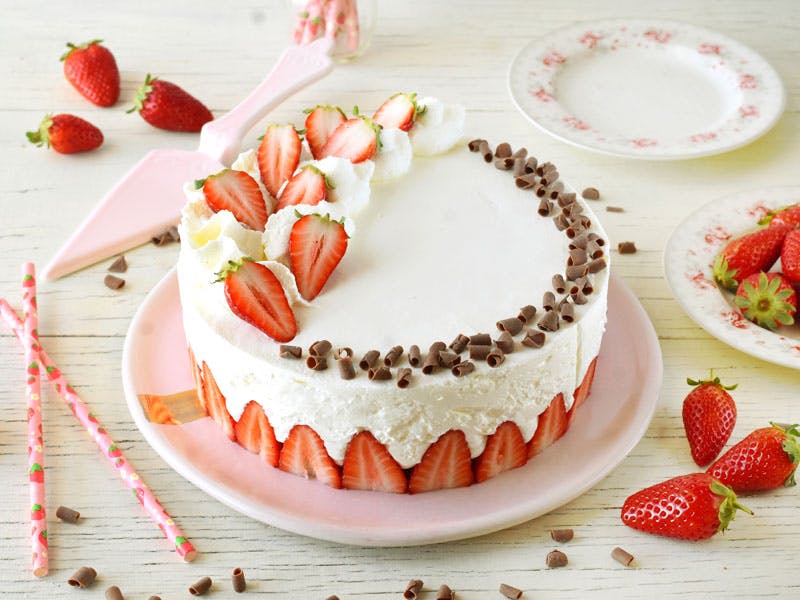 Cover Image for Gâteau aux fraises et crème fouettée en 10 minutes