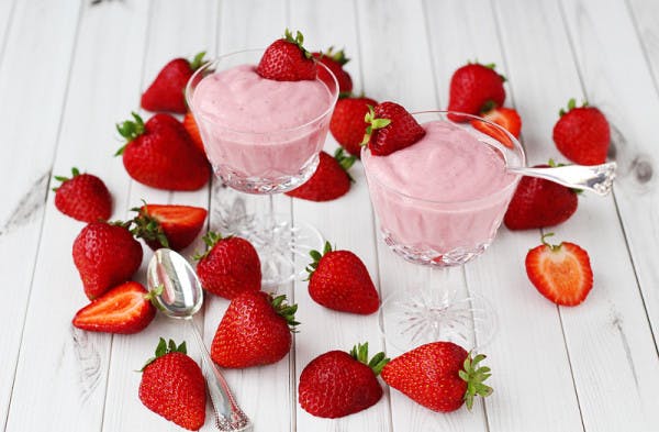 Cover Image for Crème aux fraises et chocolat blanc