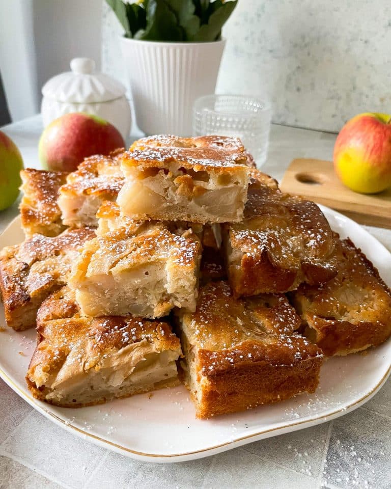 Cover Image for Gâteau moelleux aux pommes et au beurre salé