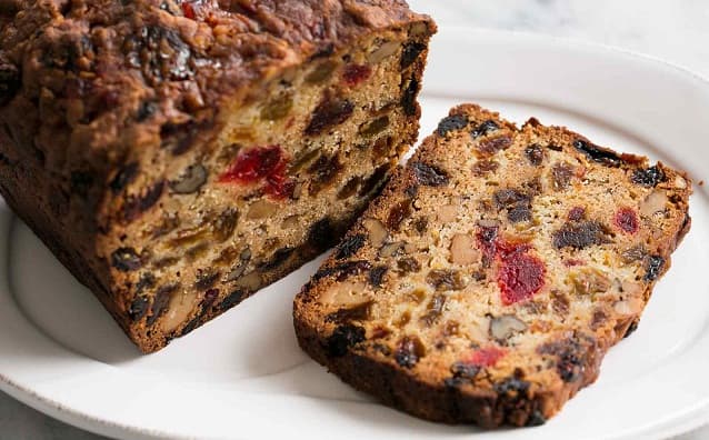 Cover Image for CAKE AUX FRUITS CONFITS DE PIERRE HERMÉ