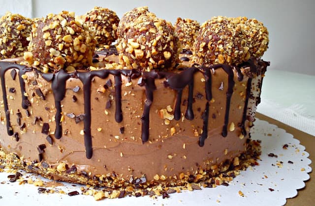 Cover Image for Layer Cake au Ferrero Rocher