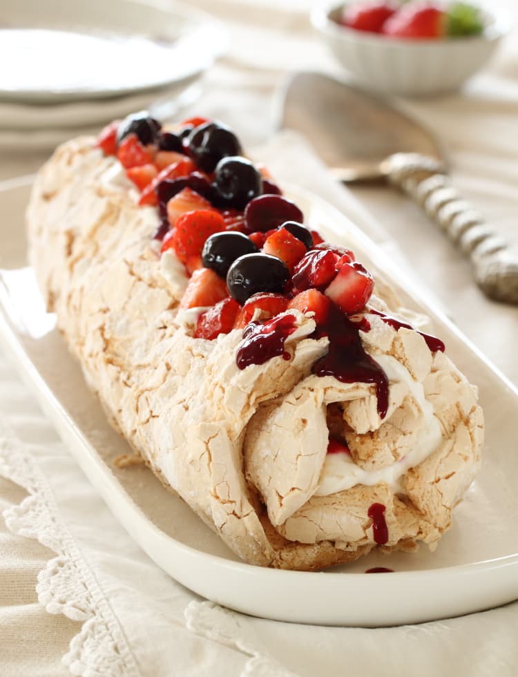 Cover Image for Roulé meringue, chantilly et fruits