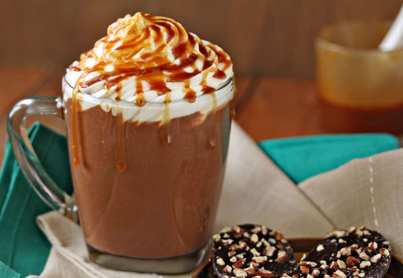 Cover Image for Chocolat chaud viennois avec chantilly et caramel beurre salé