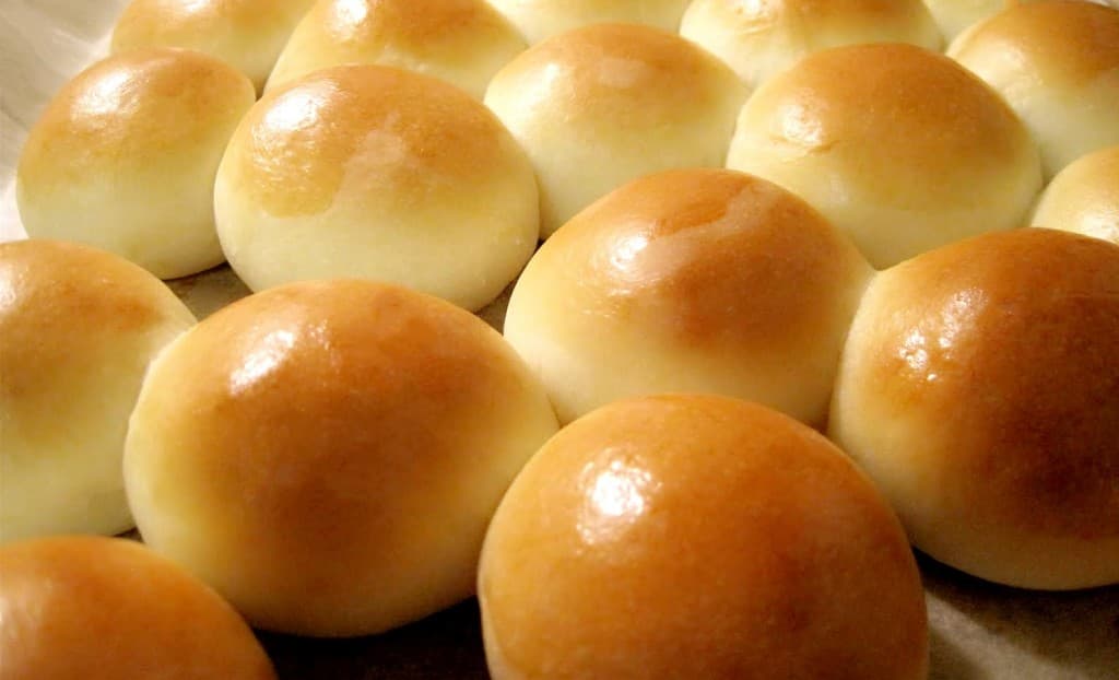 Cover Image for PETITS PAINS AU LAIT