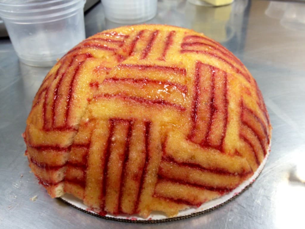 Cover Image for Charlotte royale aux framboises